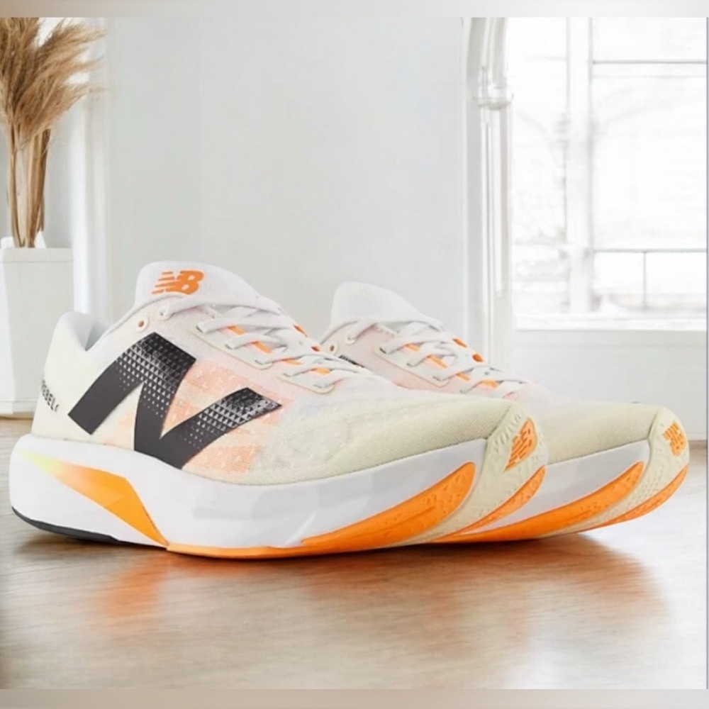 NEW BALANCE Men’s FuelCell SuperComp Elite v4 Running Shoes